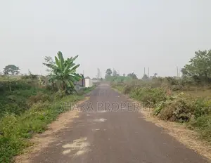 সেক্টর-২৩ এ ৩ কাঠা লেক পার্ক সাউথ
