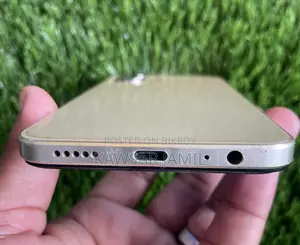 Vivo Y16 64 GB Yellow