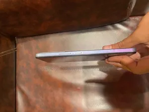 Vivo V27e 256 GB Gray