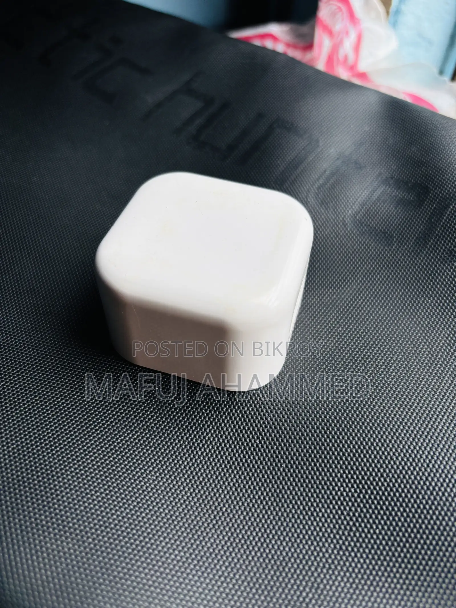 অ্যাপল ২০ ওয়াট ইউএসবি-সি পাওয়ার অ্যাডাপ্টার