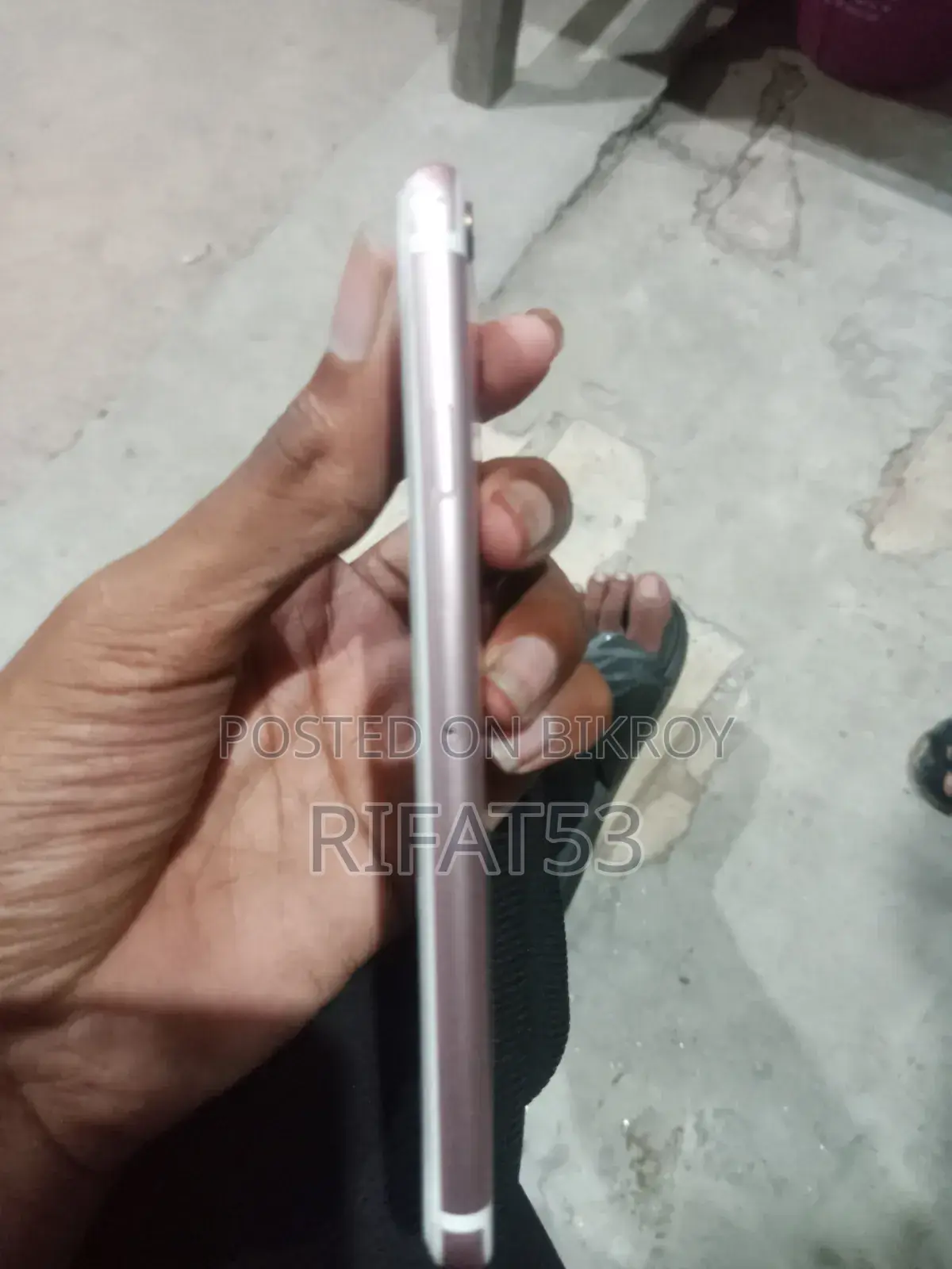 Apple iPhone 6s 64 GB