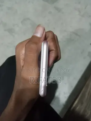 Apple iPhone 6s 64 GB