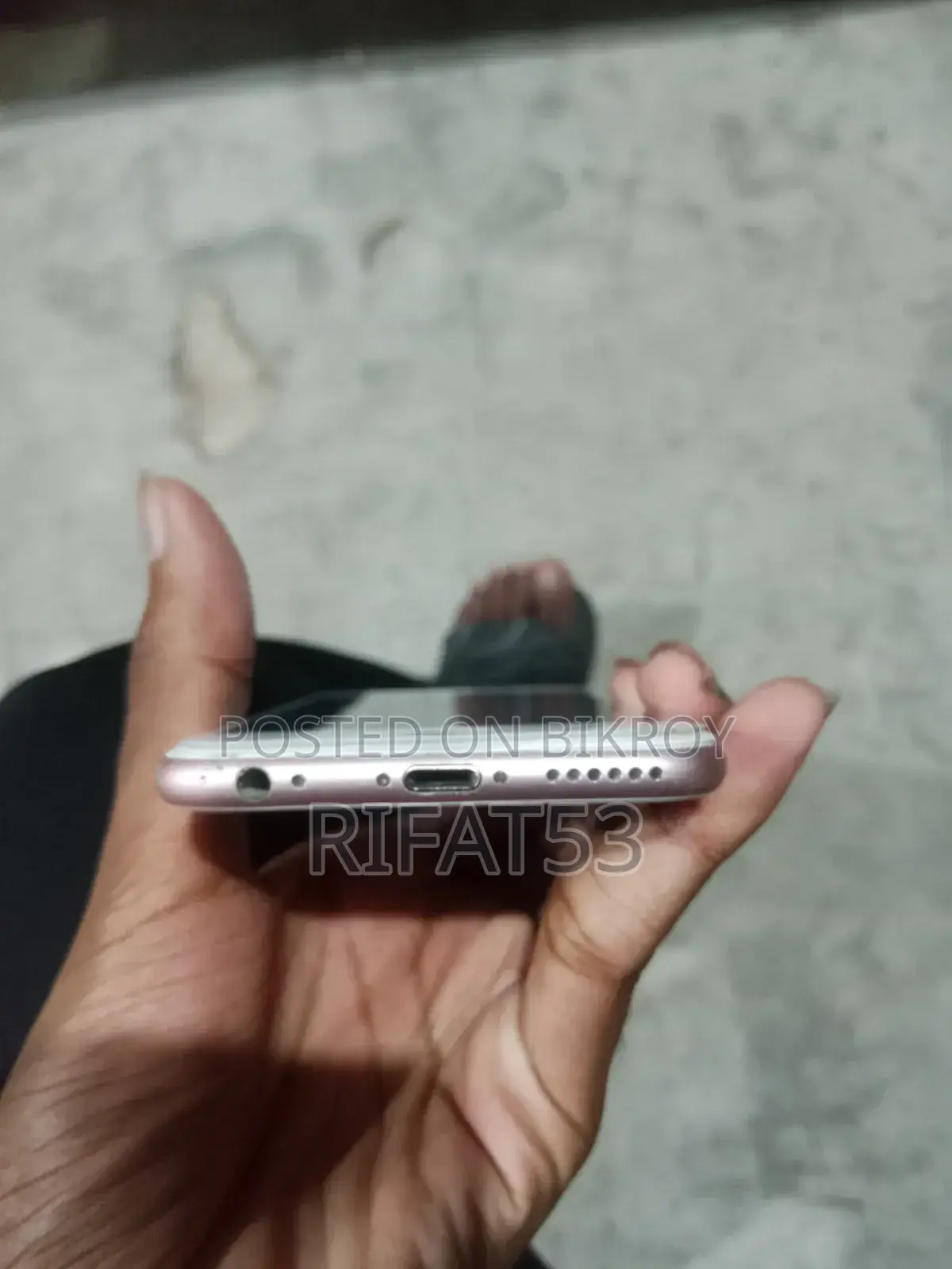 Apple iPhone 6s 64 GB