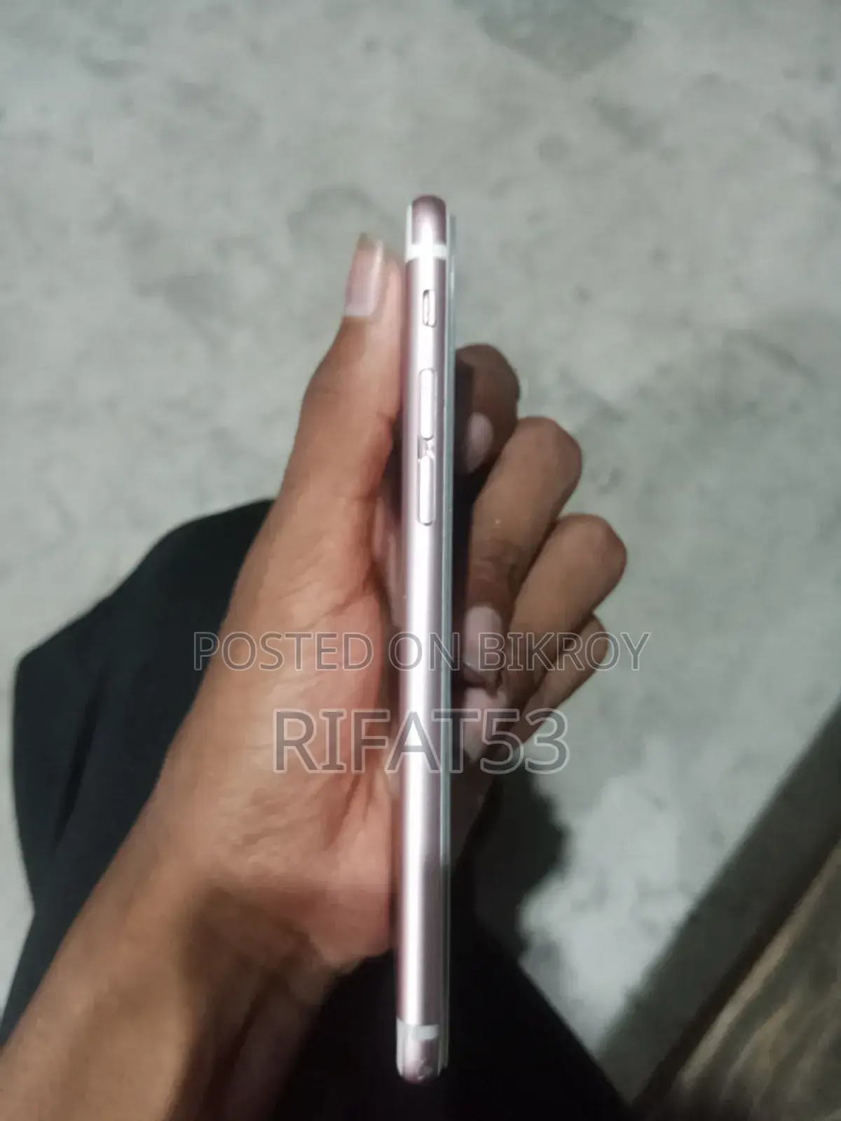 Apple iPhone 6s 64 GB