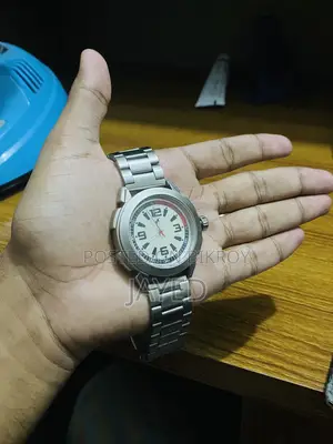 Fastrack (F330) ঘড়ি
