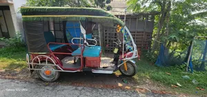 মোটরসাইকেল ২০২৫ ব্রাউন