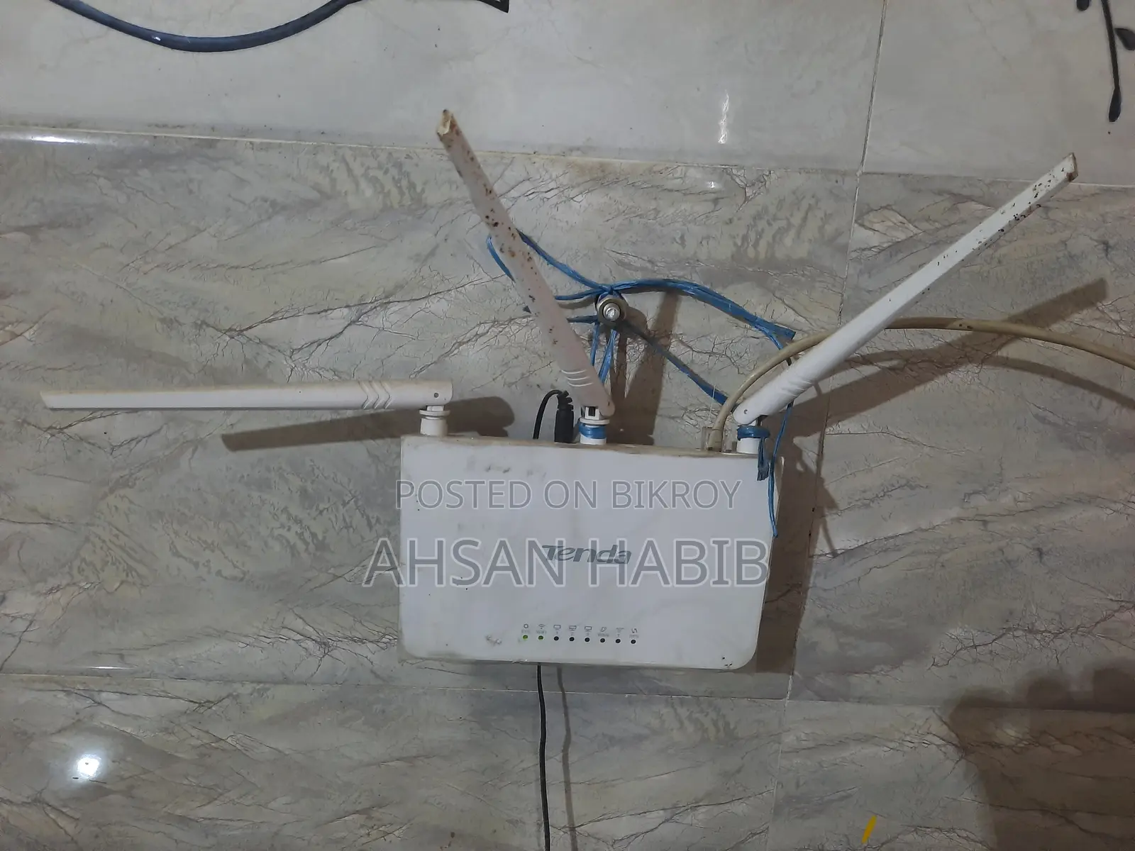 Tenda Router 3 Antena