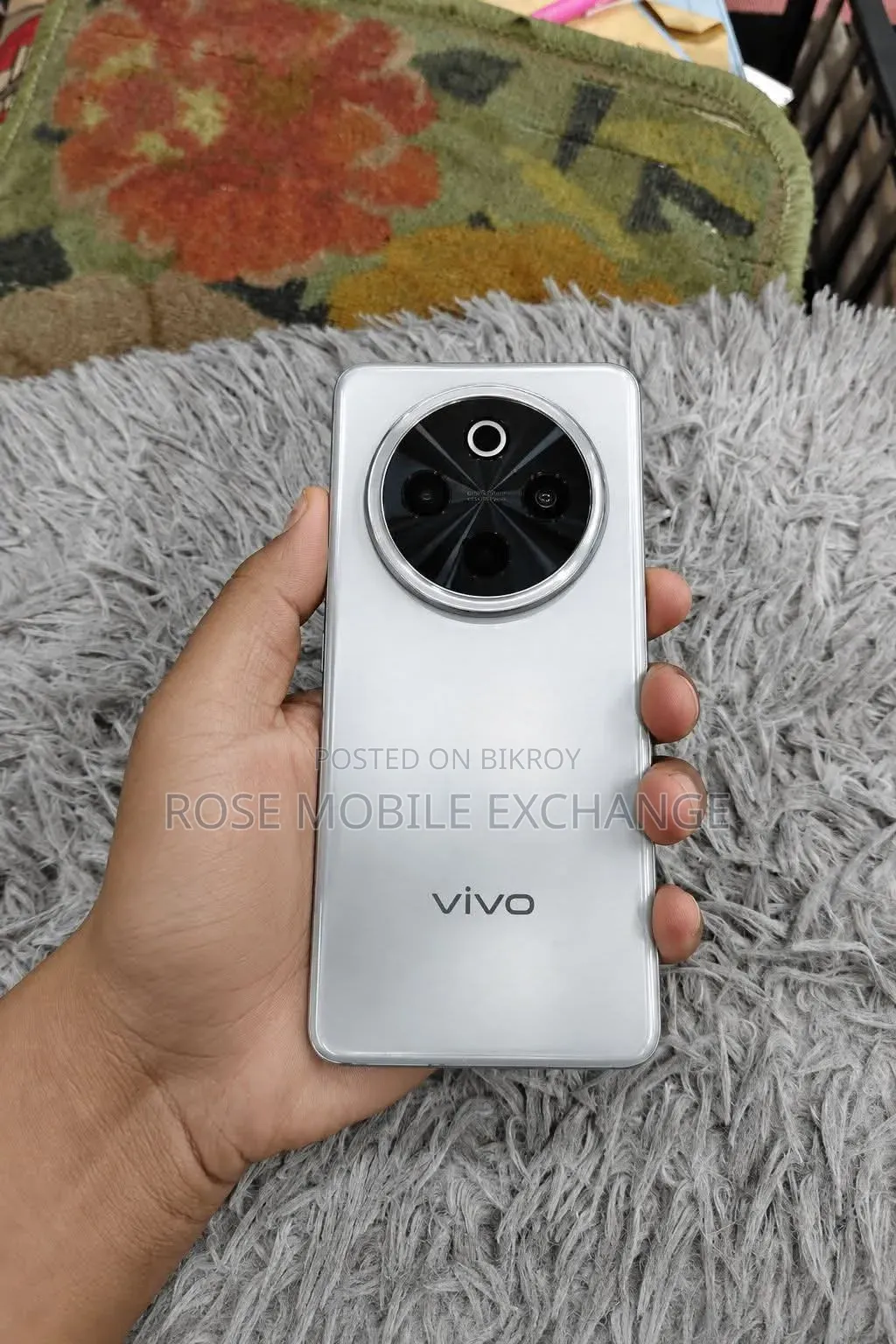 New iQOO 256 GB Blue