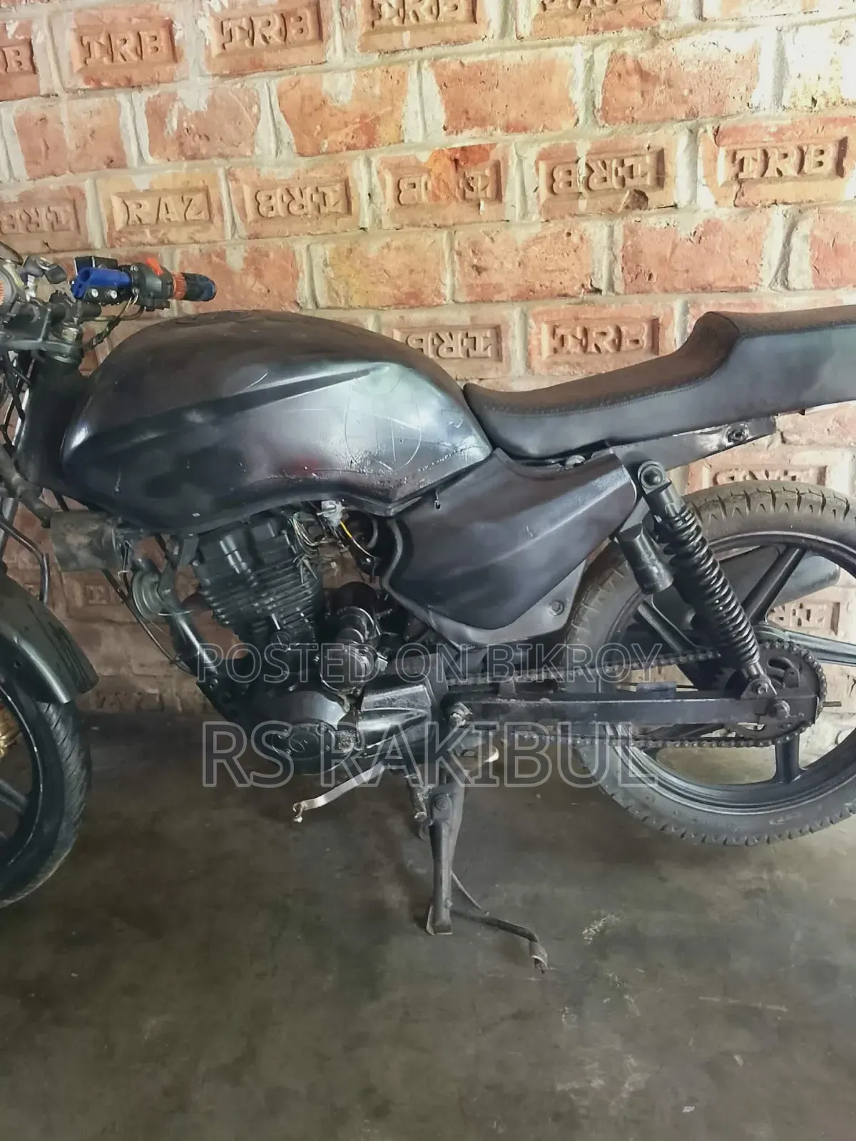 Walton Cruize 2018 Black