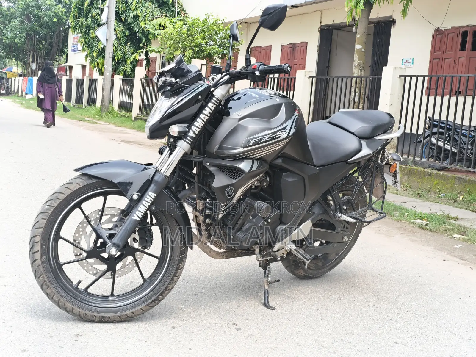 ইয়ামাহা এফজেড ২০২৫ ব্ল্যাক