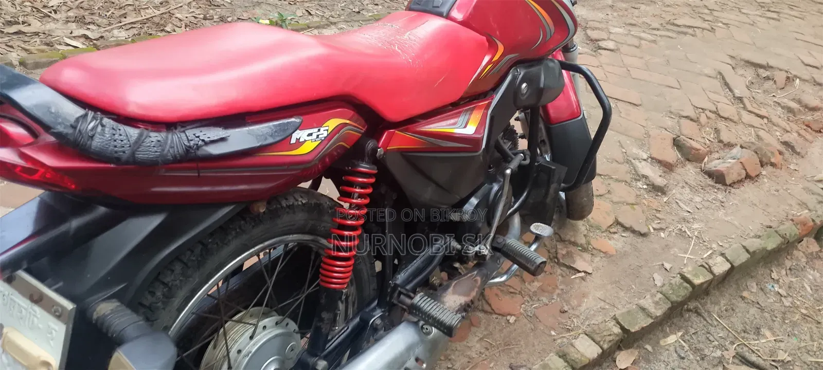 Mahindra Centuro 2021 Red