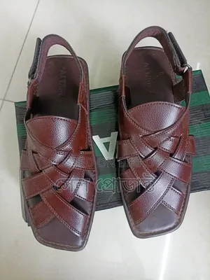 স্যান্ডেল লেদার
