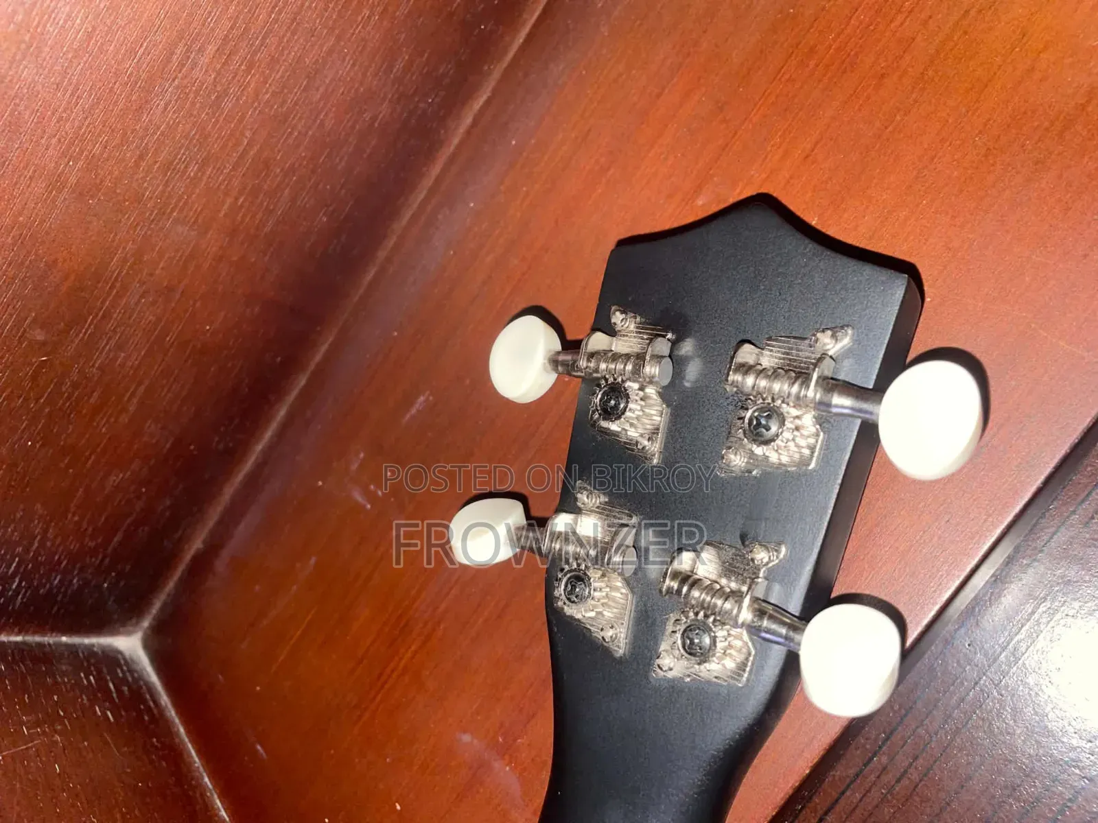 1 Month Used Ukelele + Bag