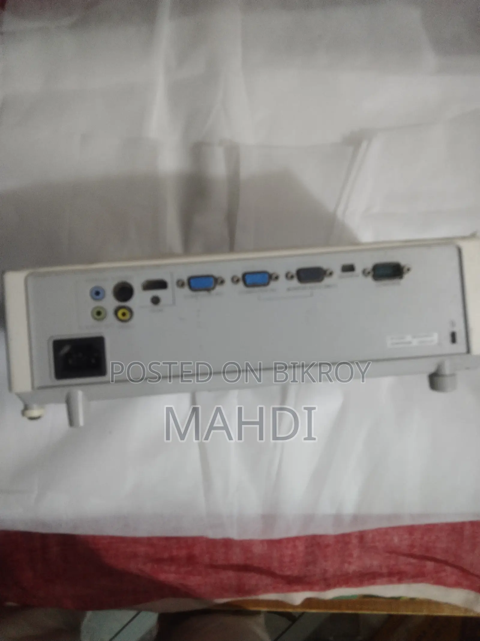Hitachi Projector
