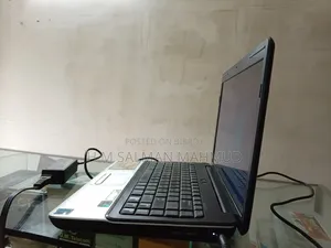 Laptop Compaq 2GB Intel Pentium SSD 60GB
