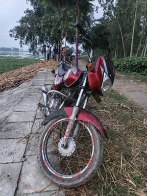 Bajaj CT 100 2017 Red