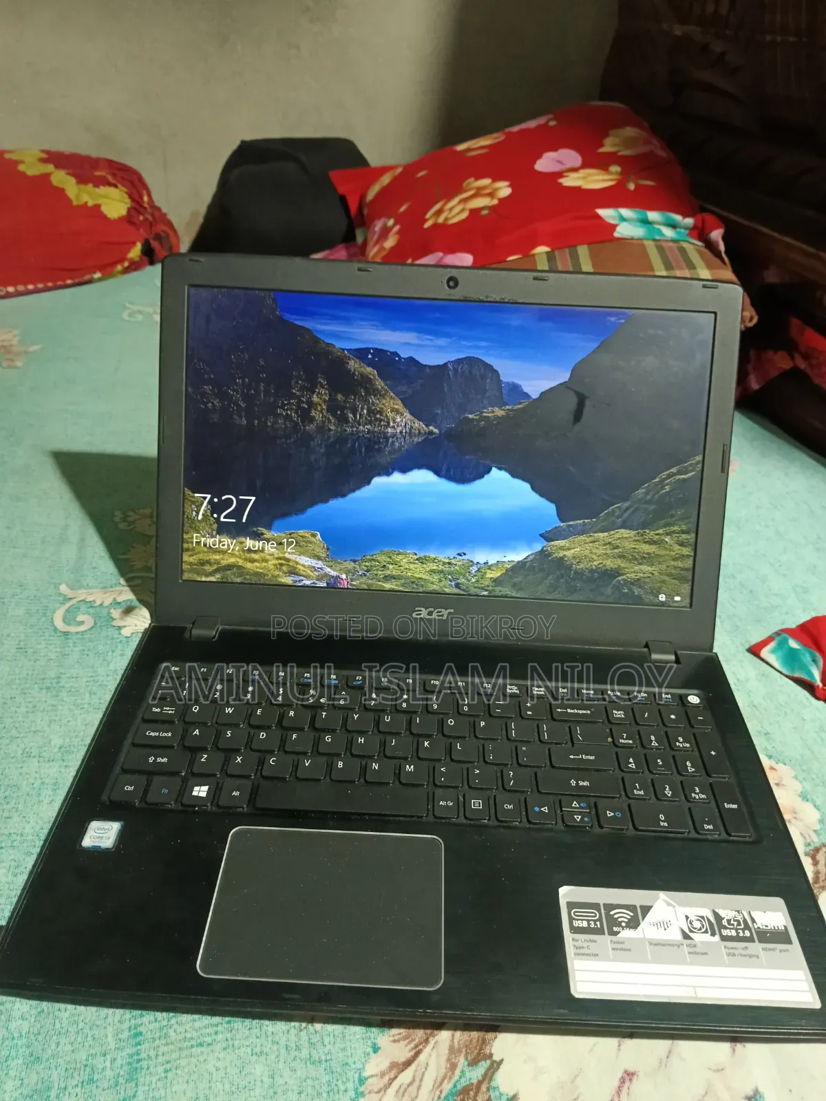 Laptop Acer Aspire E5-576 4GB Intel Core I3 SSD 128GB