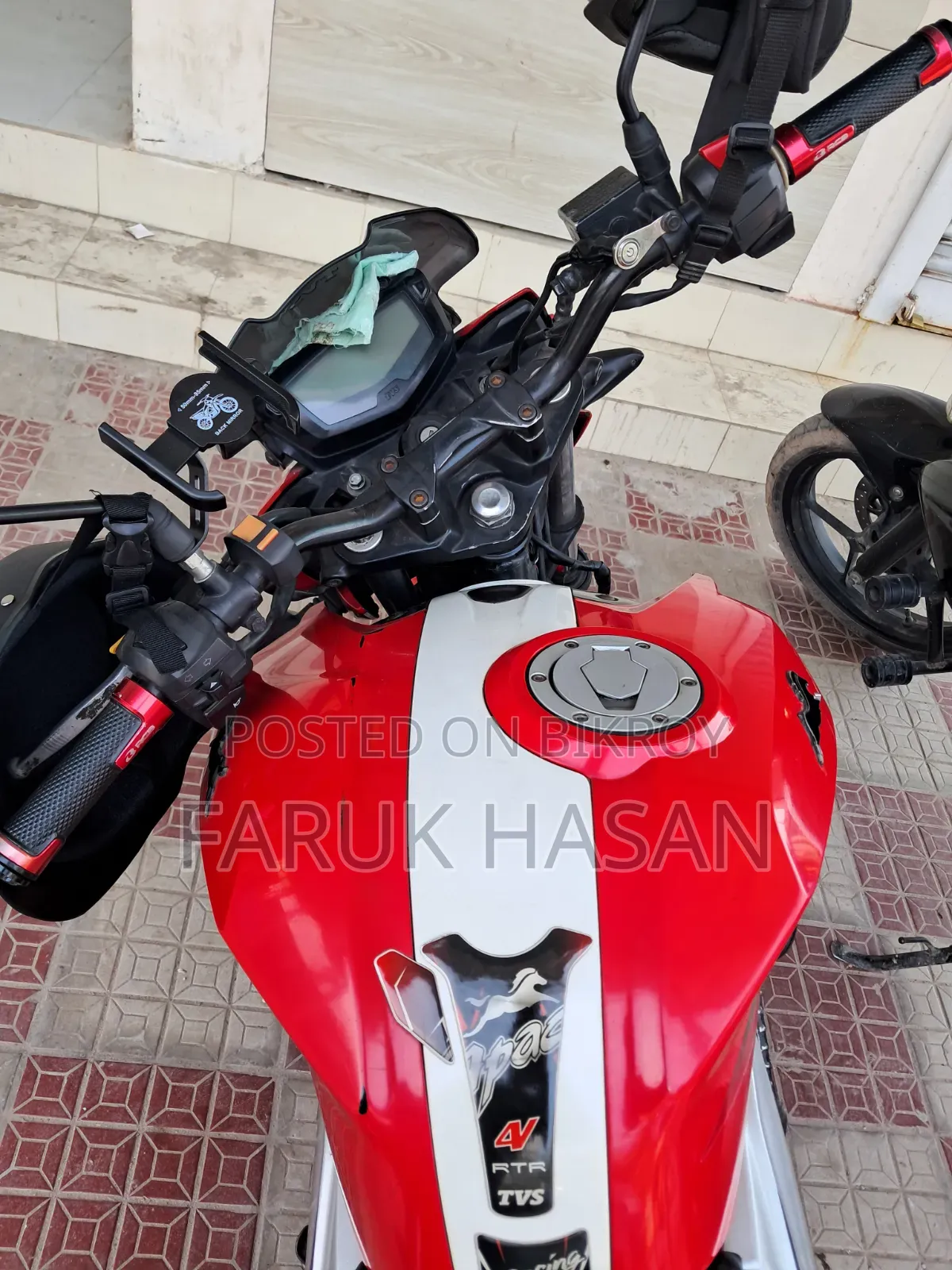 TVS Apache 160 4V 2019 Red