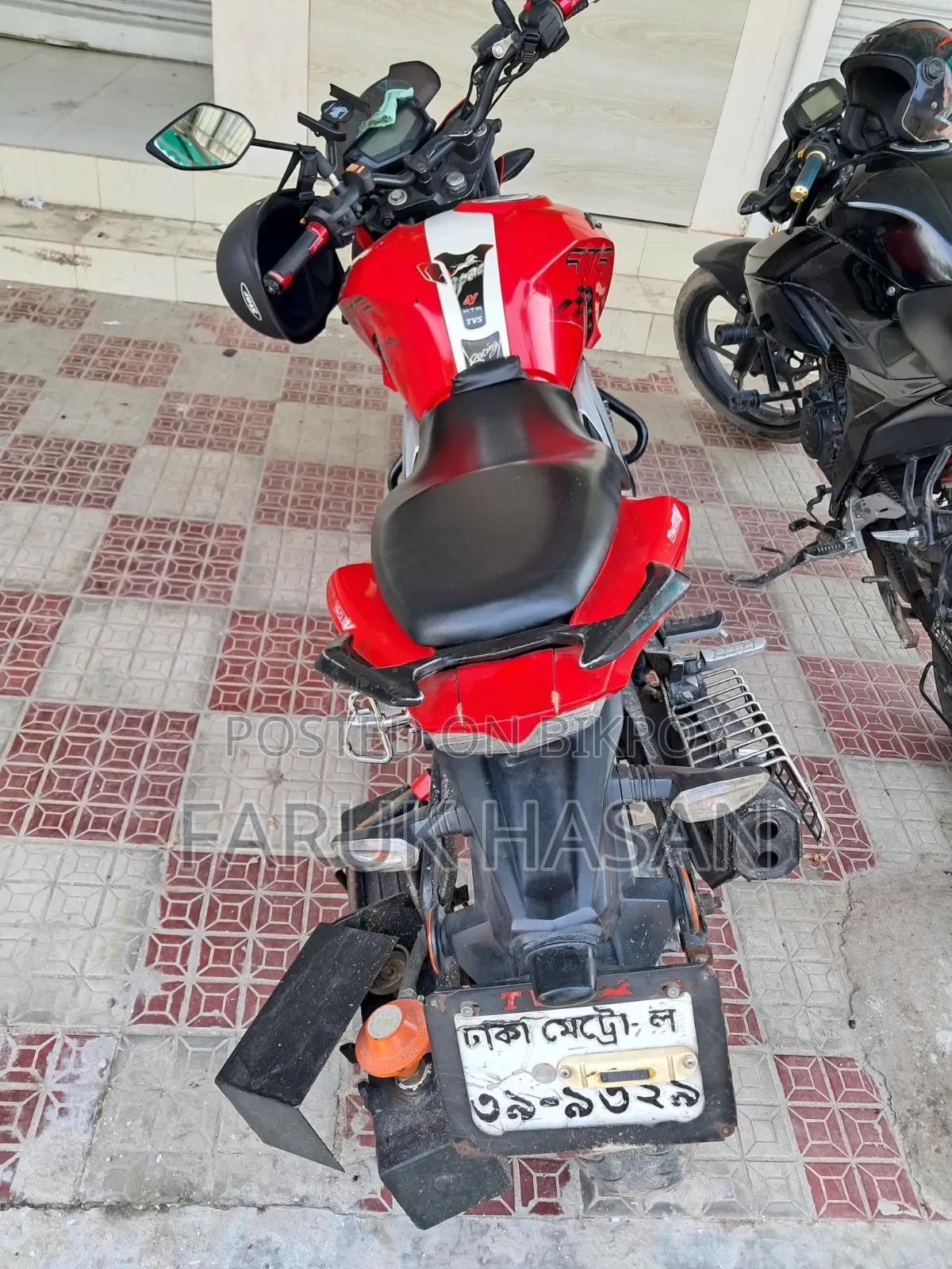 TVS Apache 160 4V 2019 Red