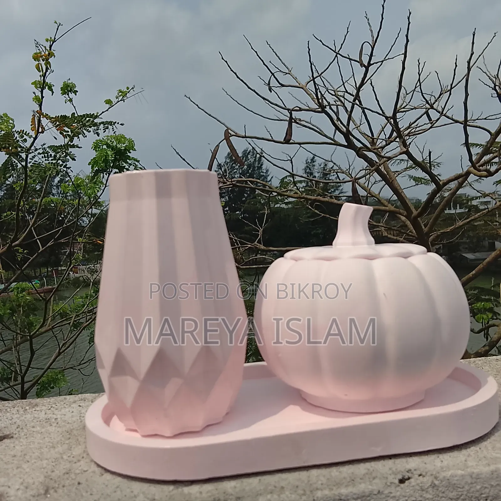Handmade Candle and Home Decor