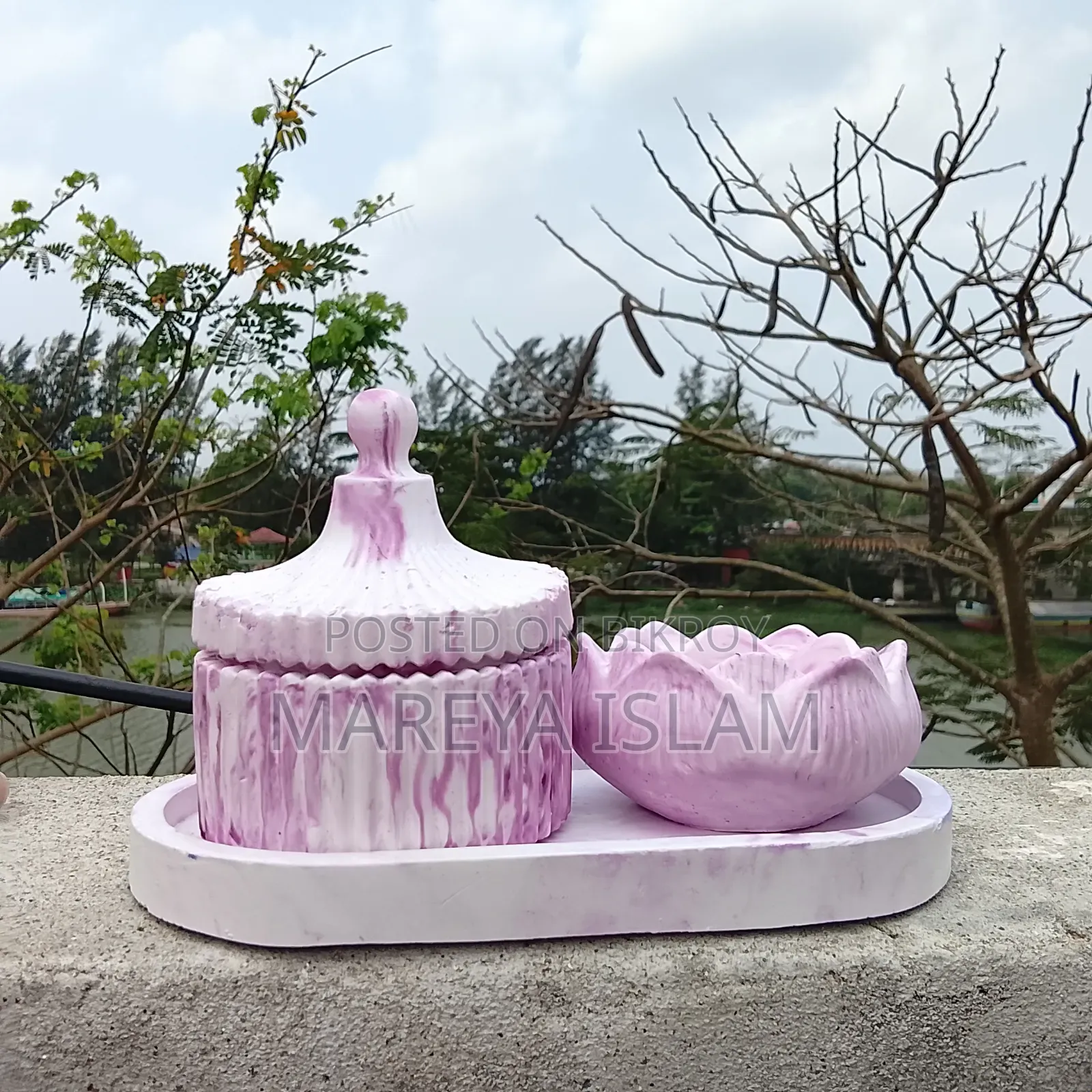 Handmade Candle and Home Decor