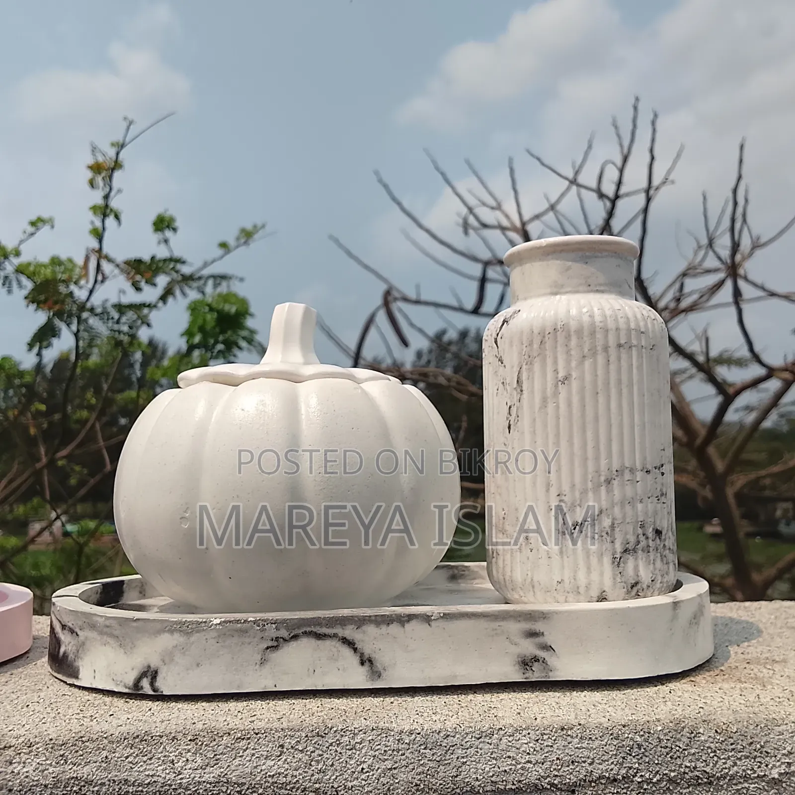 Handmade Candle and Home Decor