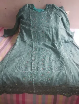 Used Barish Georgette Four-Piece Set (Tailored as a Three-Piece)