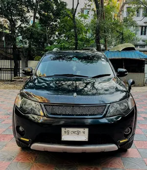 Mitsubishi Outlander 2010 Black
