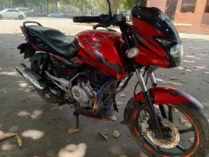 Bajaj Pulsar 150 2013 Red