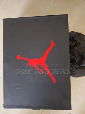 জর্ডান ৬ ইনফ্রারেড স্নিকার্স বক্সসহ – সাইজ [৭] – ব্যবহৃত