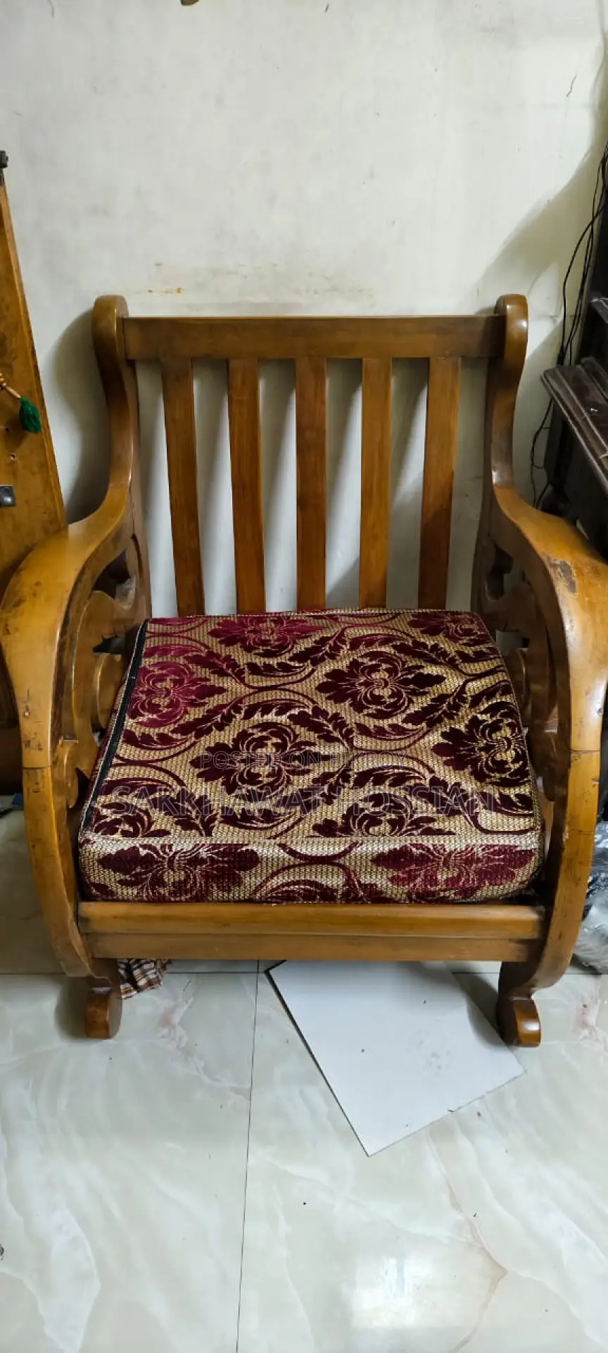 Shegun Wood Sofa