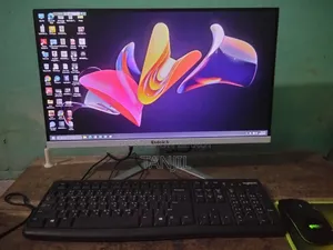 Desktop Computer 8GB AMD Ryzen 5 SSD 256GB