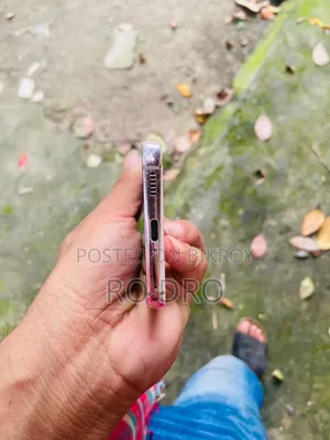 স্যামসাং গ্যালাক্সি এস২২ ৫জি ২৫৬ জিবি হোয়াইট