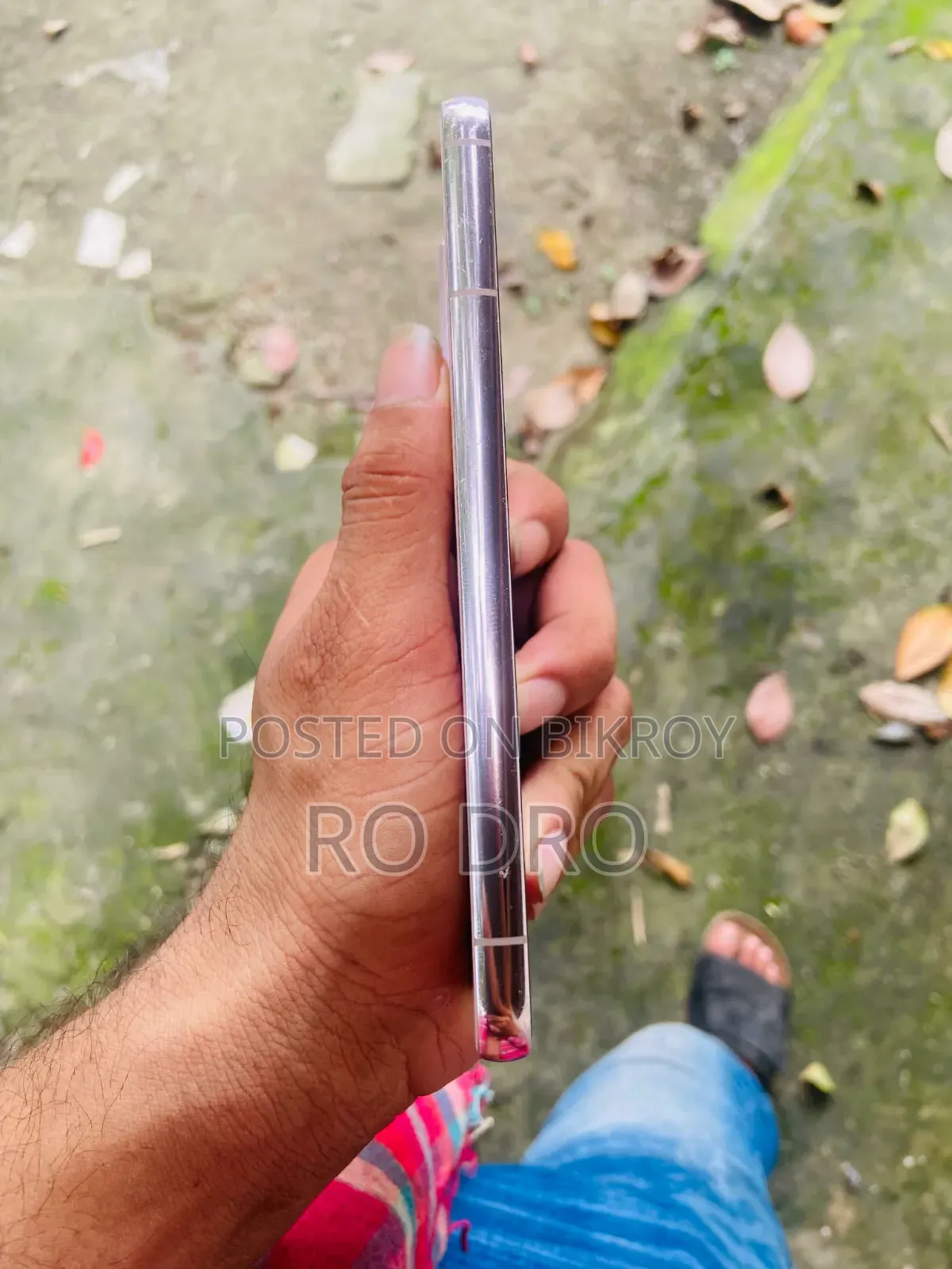 স্যামসাং গ্যালাক্সি এস২২ ৫জি ২৫৬ জিবি হোয়াইট