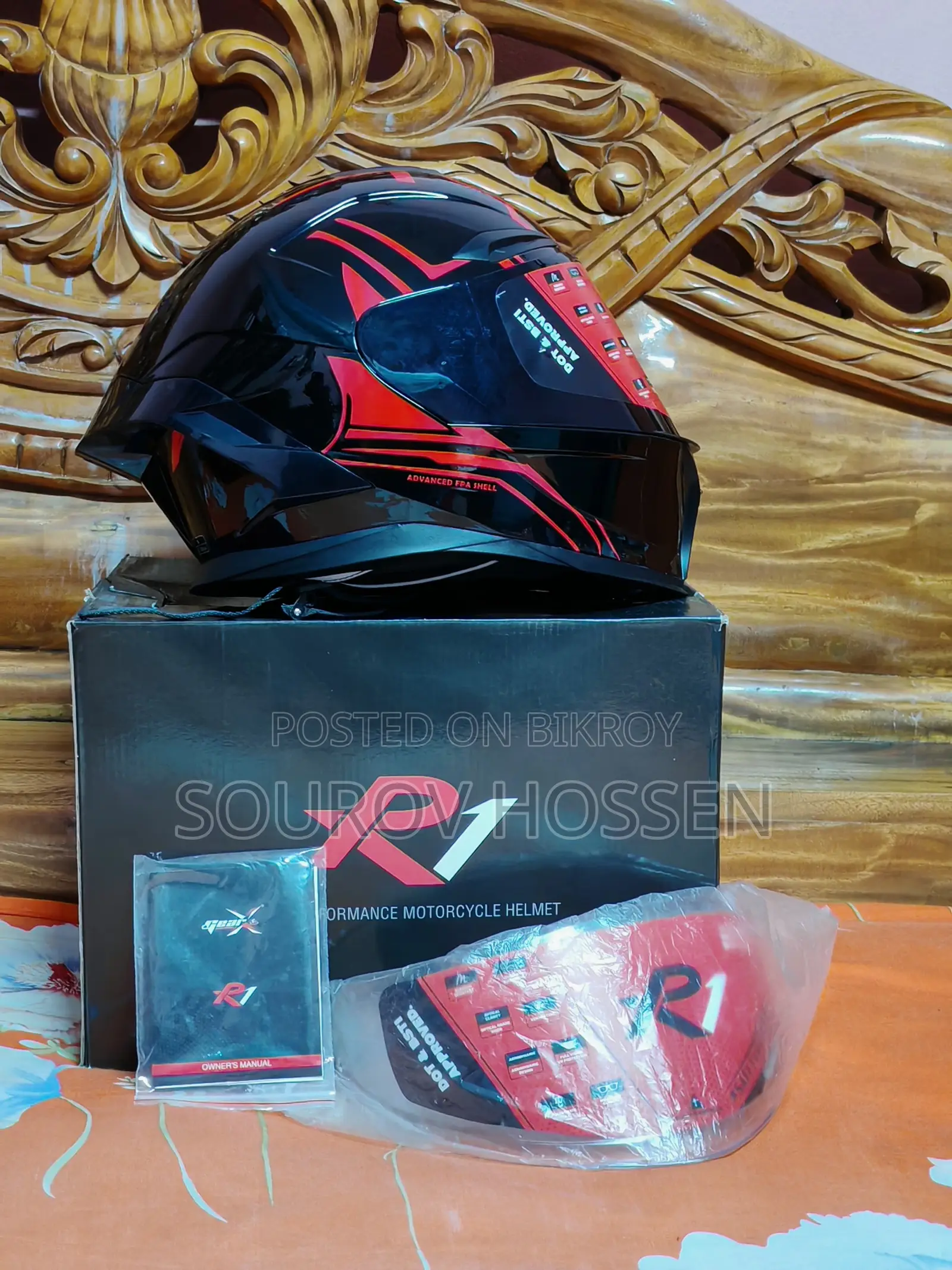 X Helmet R1sv – Jet Black (Clear Black Visor Included)