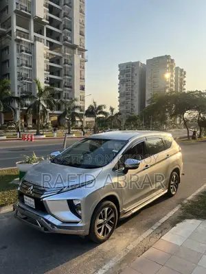 Mitsubishi Xpander 2020 Silver