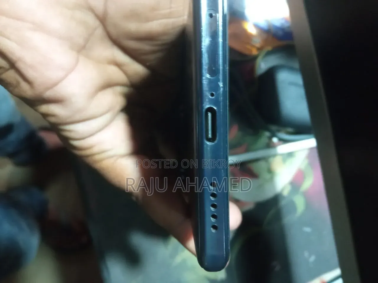 ভিভো টি২ (ইন্ডিয়া) ১২৮ জিবি ব্ল্যাক