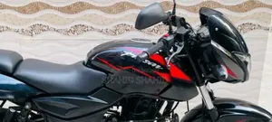 বাজাজ পালসার ১৫০ ২০২৩ কালো