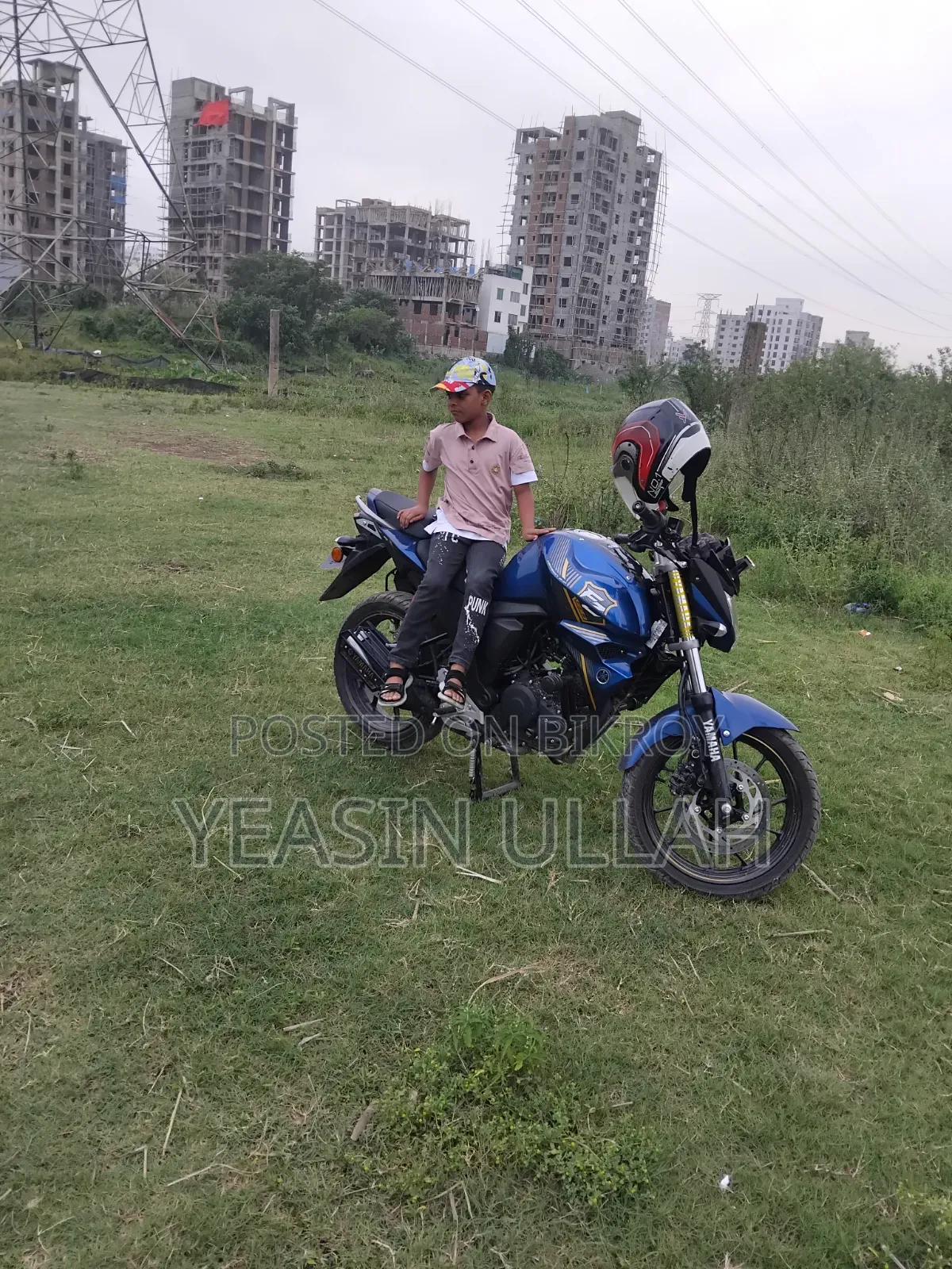 New Yamaha FZ 2025 Blue
