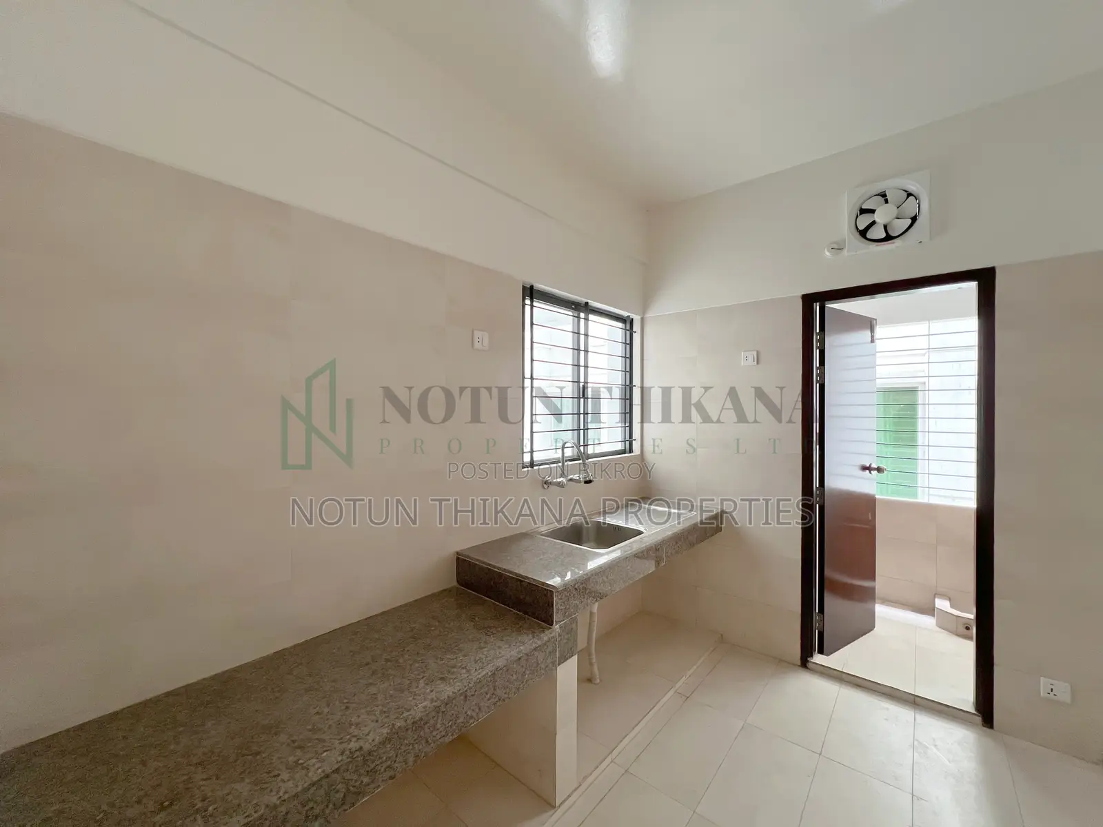4bdrm Apartment in Basundhara for Rent