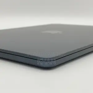 Laptop Apple MacBook Air 2022 M2 8GB Apple M2 SSD 256GB