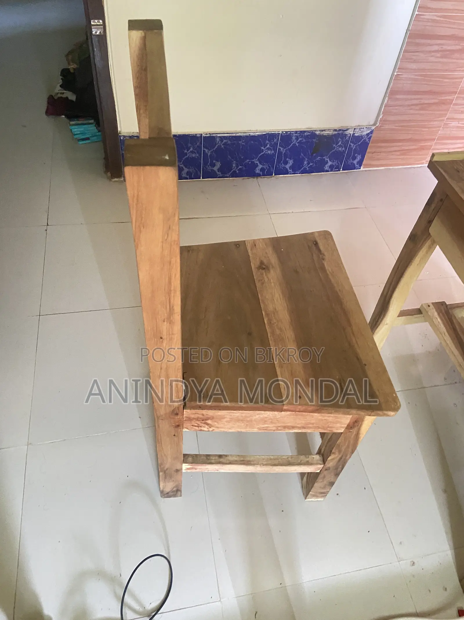 Table and chair for sale