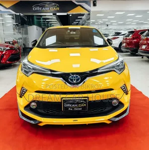 Toyota C-Hr 2018 Yellow