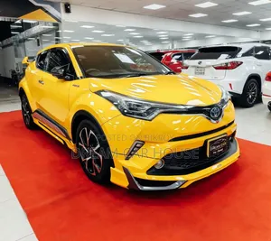 Toyota C-HR 2018 Yellow
