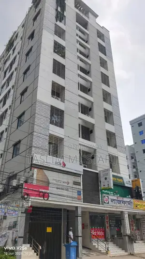 Luxurious Showroom for Rent