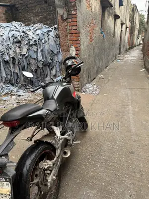 Honda CB 2018 Gray