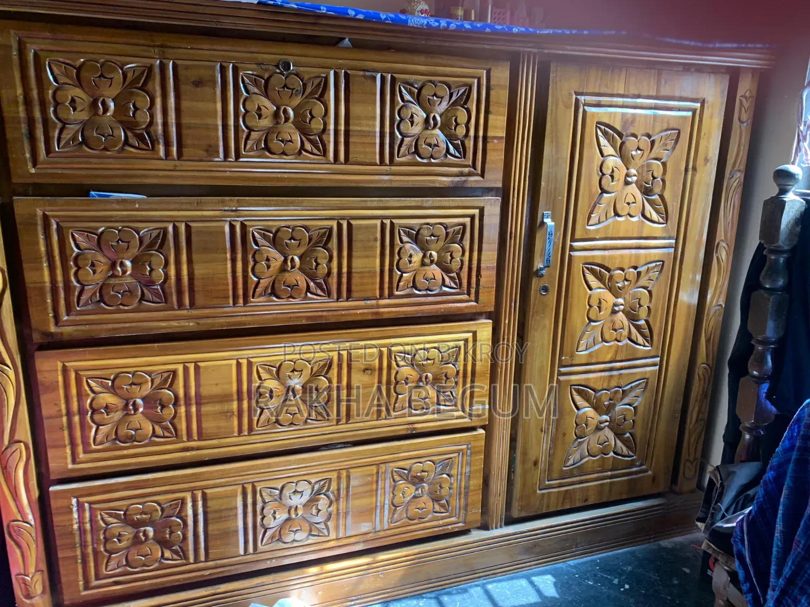 Wardrobe 1 Year Used