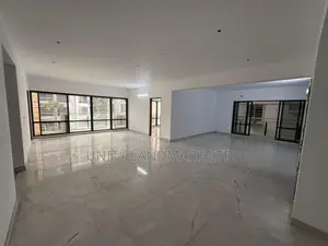 বারিধারার ইউপ্রপার্টিতে ফার্নিশড ৪ বেডরুমের অ্যাপার্টমেন্ট বিক্রির জন্য