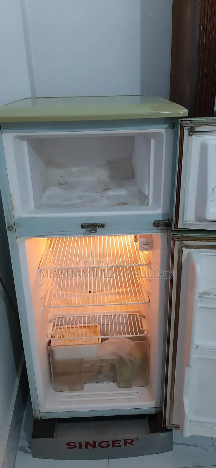 Used Singer Refrigerator 230 litre