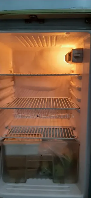 Used Singer Refrigerator 230 litre
